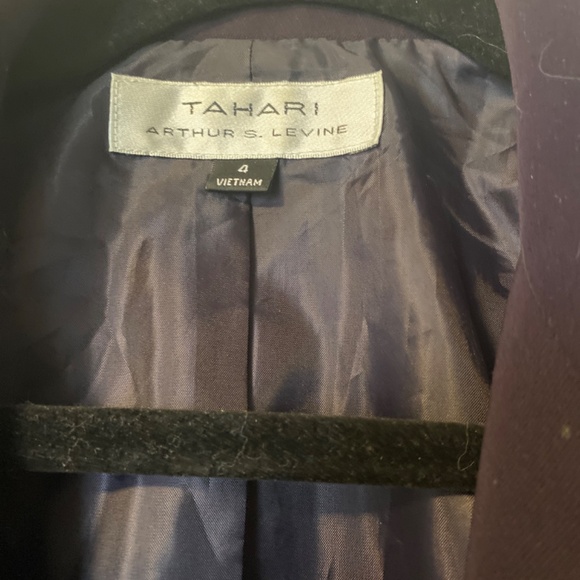 Tahari Arthur S.Levine jacket, blazer size 4 - Picture 3 of 4